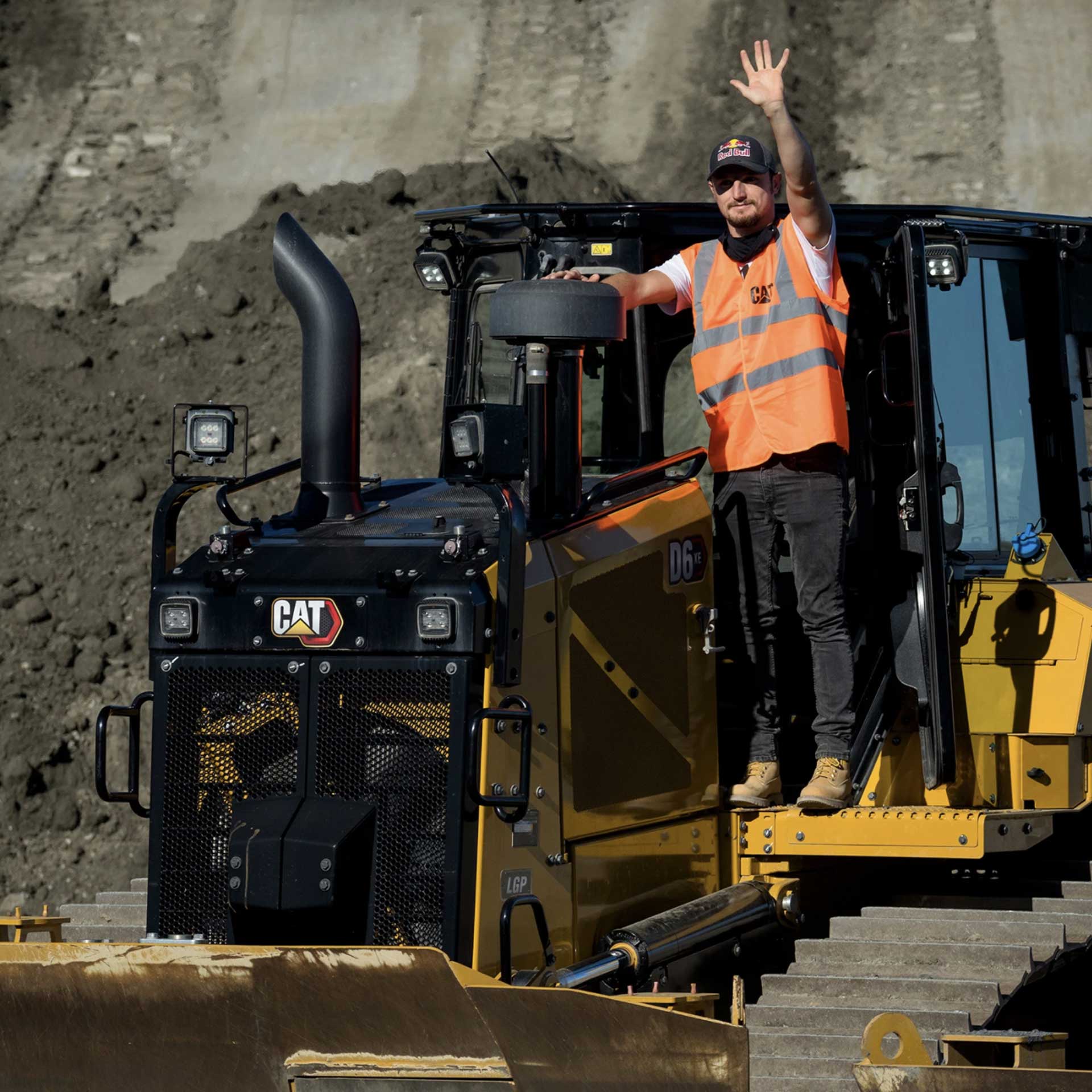 Jack Miller with Cat machinery (2)